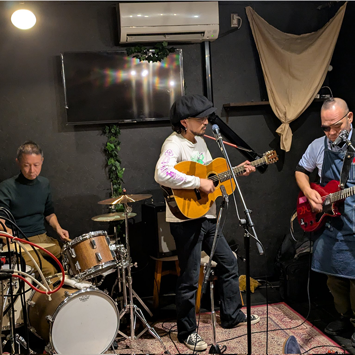 金曜日は年内最後のオープンマイク！