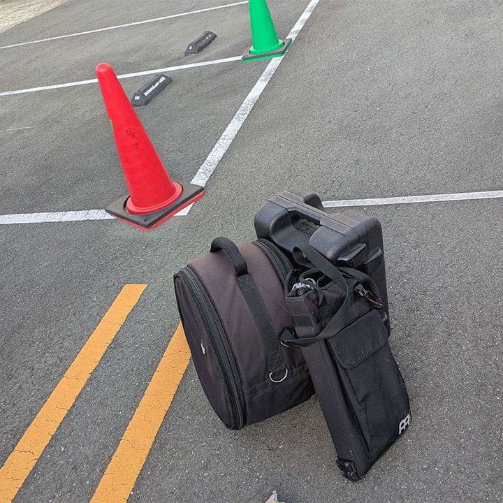 近所のスタジオ横にある