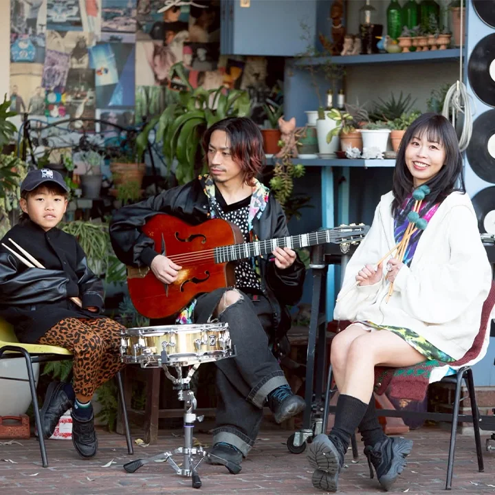 KUYU & THE FAMILY BAND
